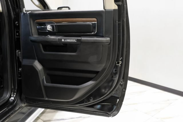 Used 2017 RAM 1500 Laramie w/ Convenience Group AWD/4WD image 41