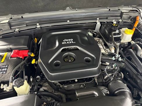 Used 2023 Jeep Wrangler Unlimited w/ Cold Weather Group image 34