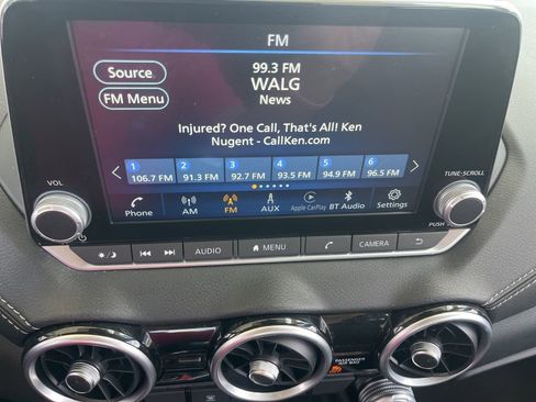 Used 2024 Nissan Sentra SV FWD image 15
