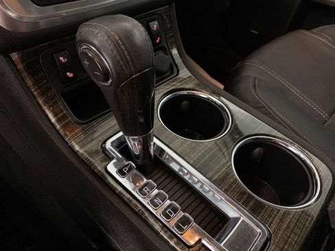 Used 2017 GMC Acadia Limited SLT image 20