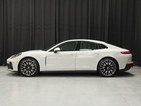 Certified 2025 Porsche Panamera 4 AWD/4WD image 2