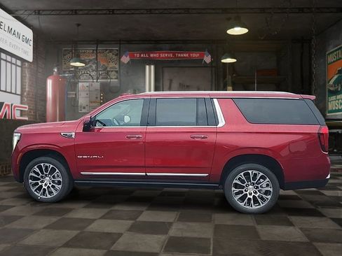 New 2026 GMC Yukon XL Denali w/ Sun & Power Step Package AWD/4WD image 4