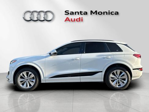Used 2025 Audi Q6 e-tron Premium w/ Convenience Package image 5