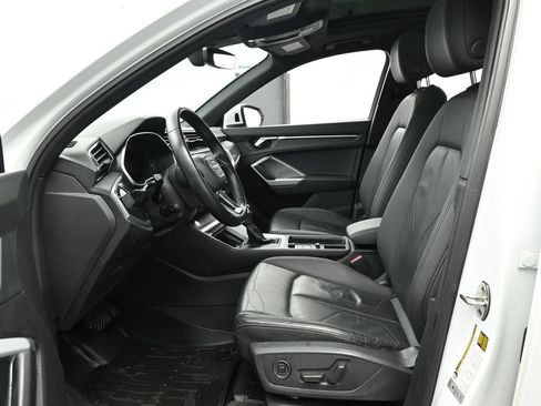 Used 2020 Audi Q3 2.0T Premium Plus w/ Premium Plus Package AWD/4WD image 15