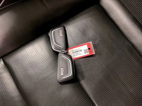 Used 2025 Cadillac XT4 Sport image 31