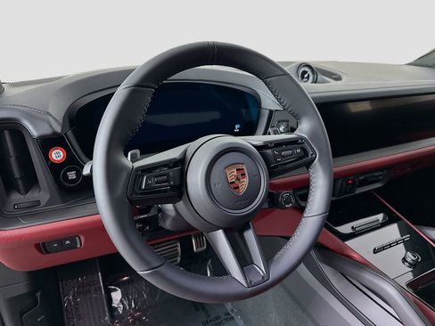 New 2026 Porsche Cayenne GTS image 12