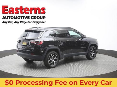 Used 2025 Jeep Compass Limited AWD/4WD image 37