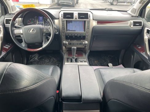 Used 2018 Lexus GX 460 Premium image 25
