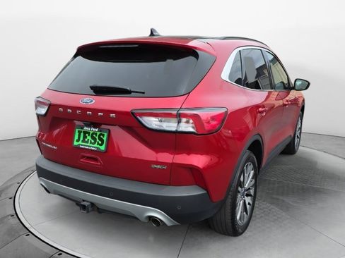 Certified 2022 Ford Escape Titanium w/ Class II Trailer Tow Package AWD/4WD image 8