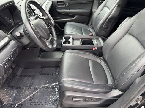 Used 2024 Honda Odyssey EX-L image 12