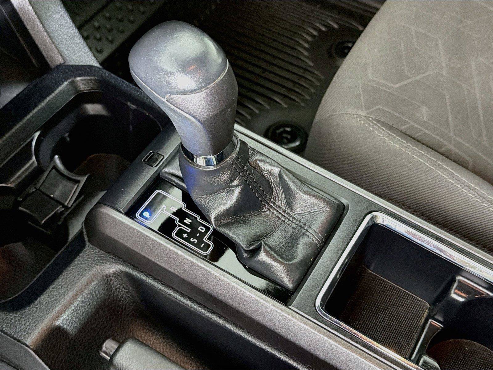 Used 2018 Toyota Tacoma TRD Sport w/ Technology Package RWD image 16