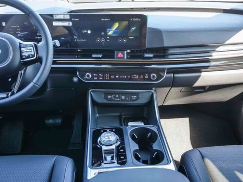 New 2026 Kia Carnival SX Prestige image 15