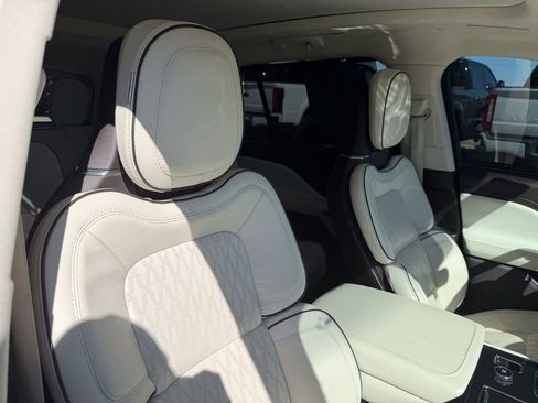 Certified 2023 Lincoln Aviator Black Label image 25