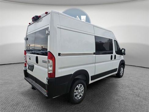New 2025 RAM ProMaster 1500 w/ Quick Order Package 22G SLT image 6