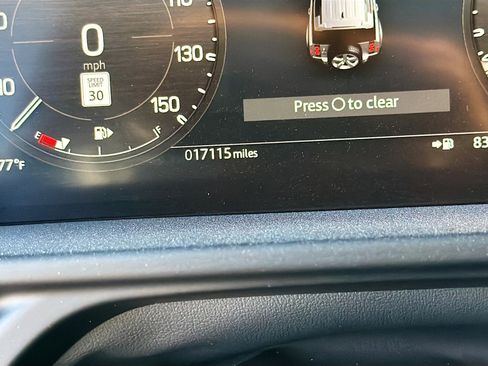 Used 2024 Land Rover Defender 110 S image 41