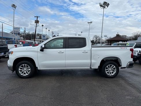 Used 2025 Chevrolet Silverado 1500 LT image 7