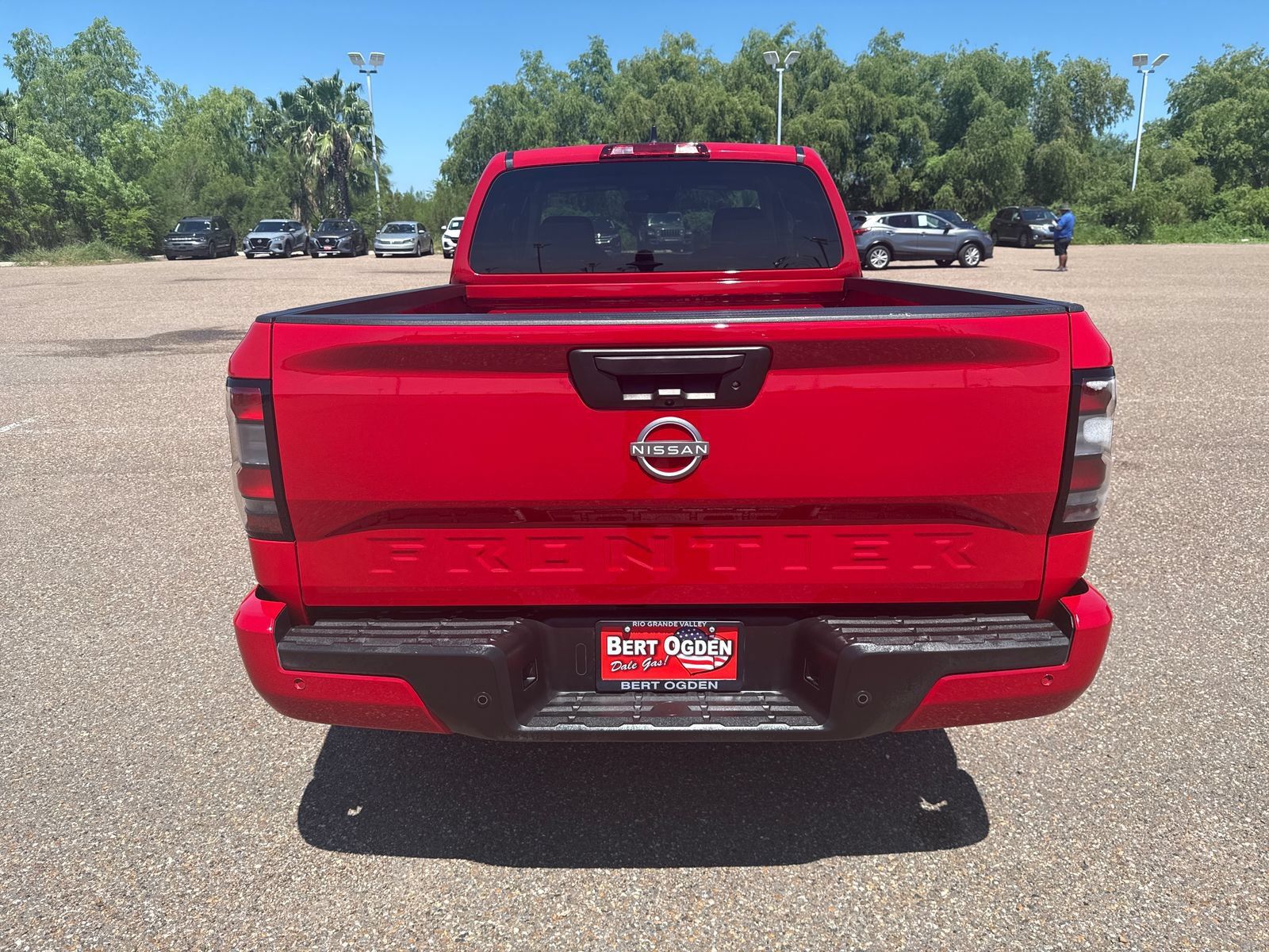 Used 2025 Nissan Frontier SV RWD image 6
