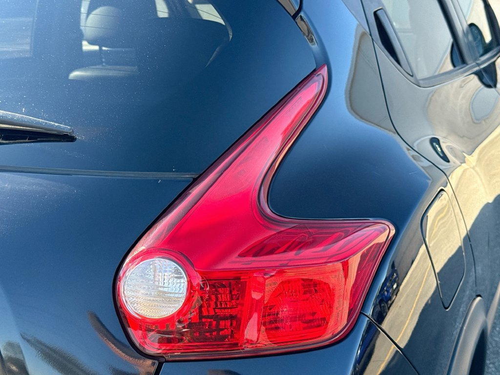Used 2011 Nissan Juke SL AWD/4WD image 30