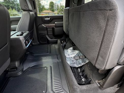 Used 2022 GMC Sierra 3500 Denali w/ Denali Black Diamond Edition AWD/4WD image 46