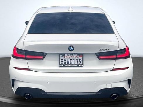 Used 2020 BMW 330i Sedan w/ M Sport Package RWD image 4