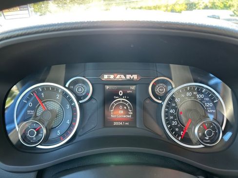 Used 2024 RAM 2500 Tradesman w/ Chrome Appearance Group image 22