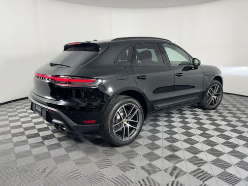Used 2026 Porsche Macan AWD/4WD image 9