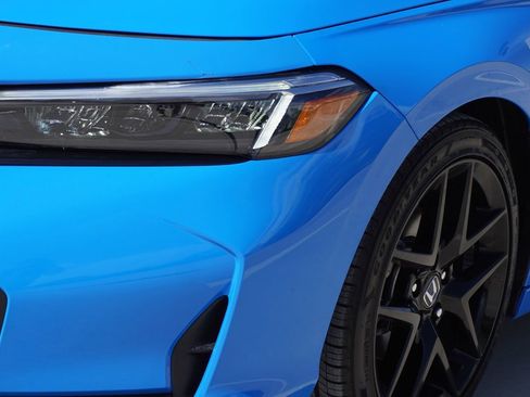 Used 2025 Honda Civic Sport image 2