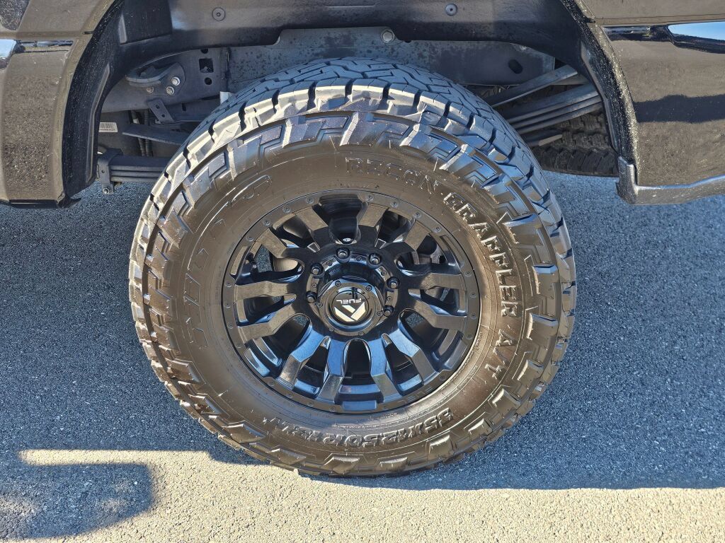 Used 2024 Ford F350 Platinum AWD/4WD image 11