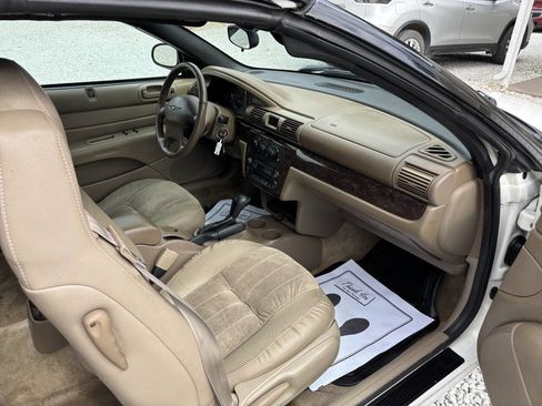 Used 2004 Chrysler Sebring LXi image 5