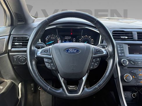 Used 2018 Ford Fusion Sport AWD/4WD image 12