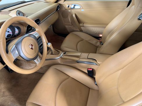 Used 2007 Porsche 911 Carrera S RWD image 4