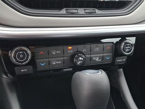 New 2026 Jeep Compass Limited w/ Sun, Sound & Navigation Group image 12