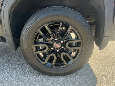 Used 2023 GMC Sierra 1500 Elevation w/ Preferred Package image 31