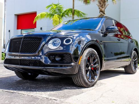 Used 2019 Bentley Bentayga image 3