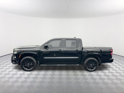 Used 2023 Nissan Frontier SV w/ Midnight Edition Package AWD/4WD image 8