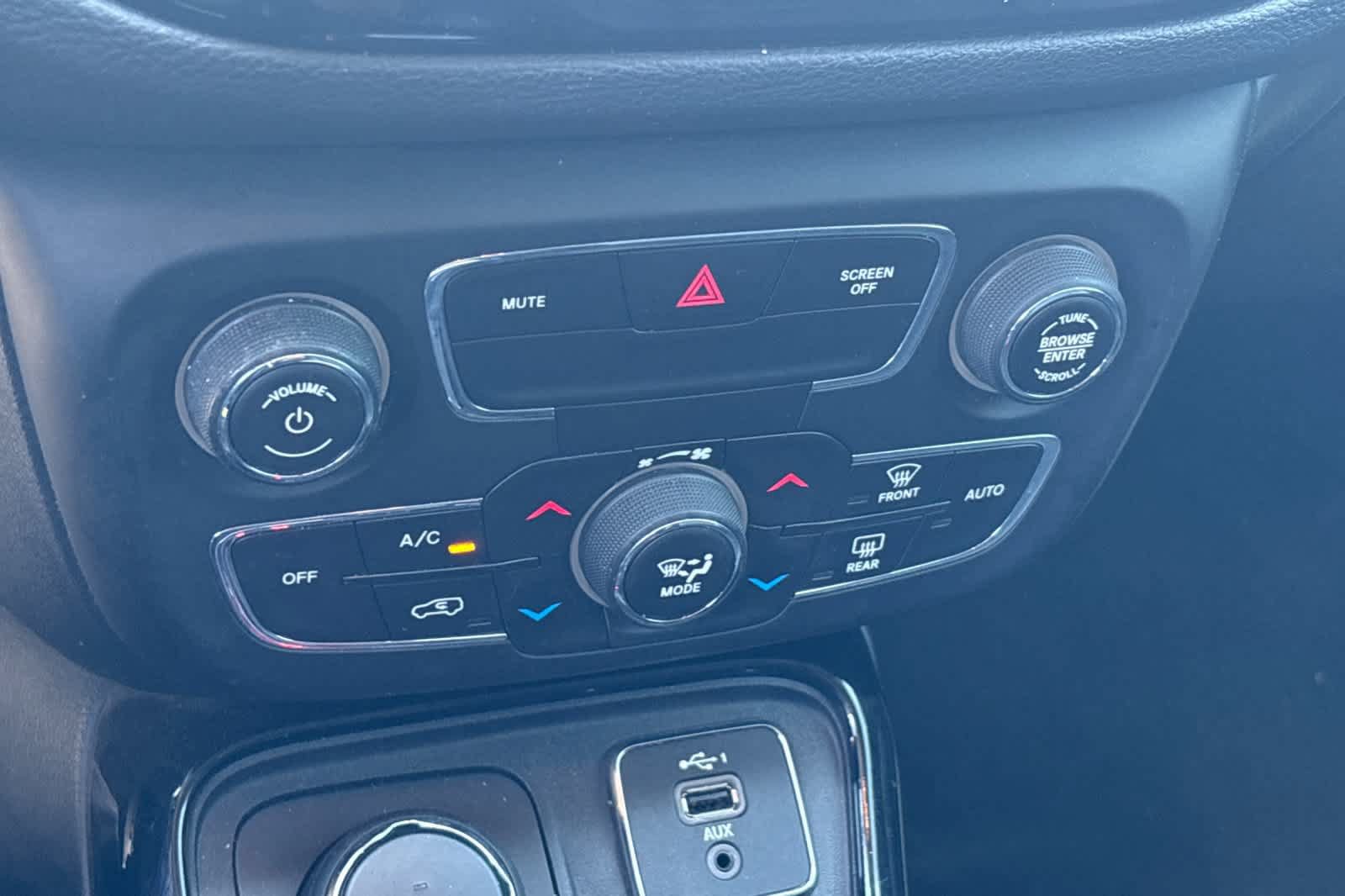 Used 2019 Jeep Compass Limited AWD/4WD image 22