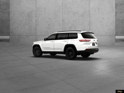New 2026 Jeep Grand Cherokee L 2WD image 4