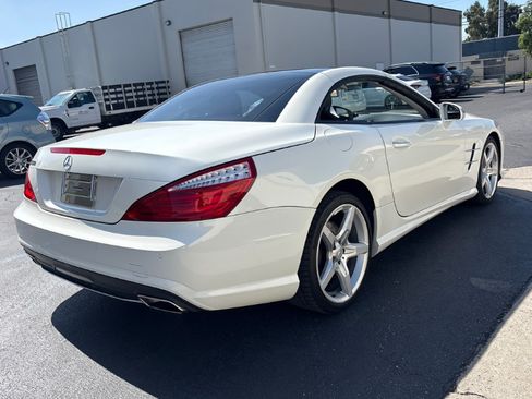 Used 2016 Mercedes-Benz SL 550 w/ Driver Assistance Package image 5