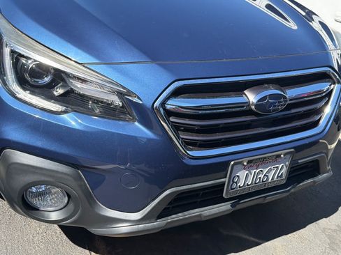 Used 2019 Subaru Outback 3.6R Limited AWD/4WD image 8