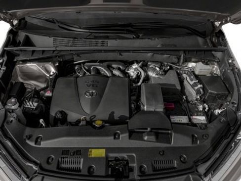Used 2018 Toyota Highlander Limited image 13