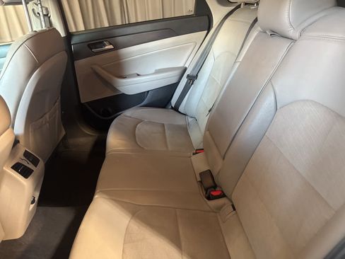 Used 2016 Hyundai Sonata Sport w/ Option Group 02 image 17