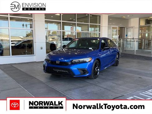 Used 2024 Honda Civic Sport image 1