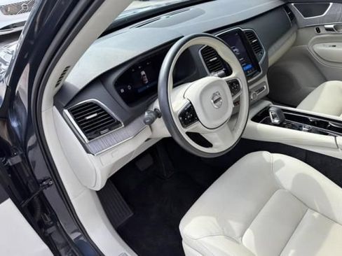 Used 2025 Volvo XC90 B5 Plus AWD/4WD image 2