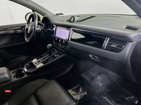 Used 2023 Porsche Macan S image 30