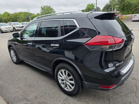 Used 2018 Nissan Rogue SV FWD image 7
