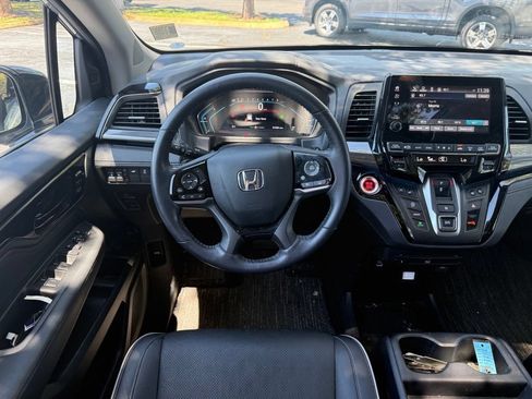 Used 2024 Honda Odyssey Elite image 21
