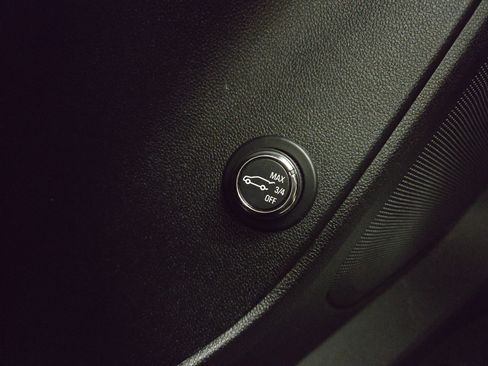 Used 2024 Chevrolet Blazer LT w/ LPO, Black Sport Package FWD image 31