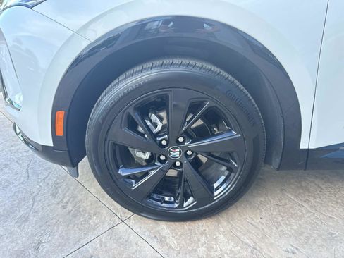 Used 2025 Buick Envision Sport Touring image 9