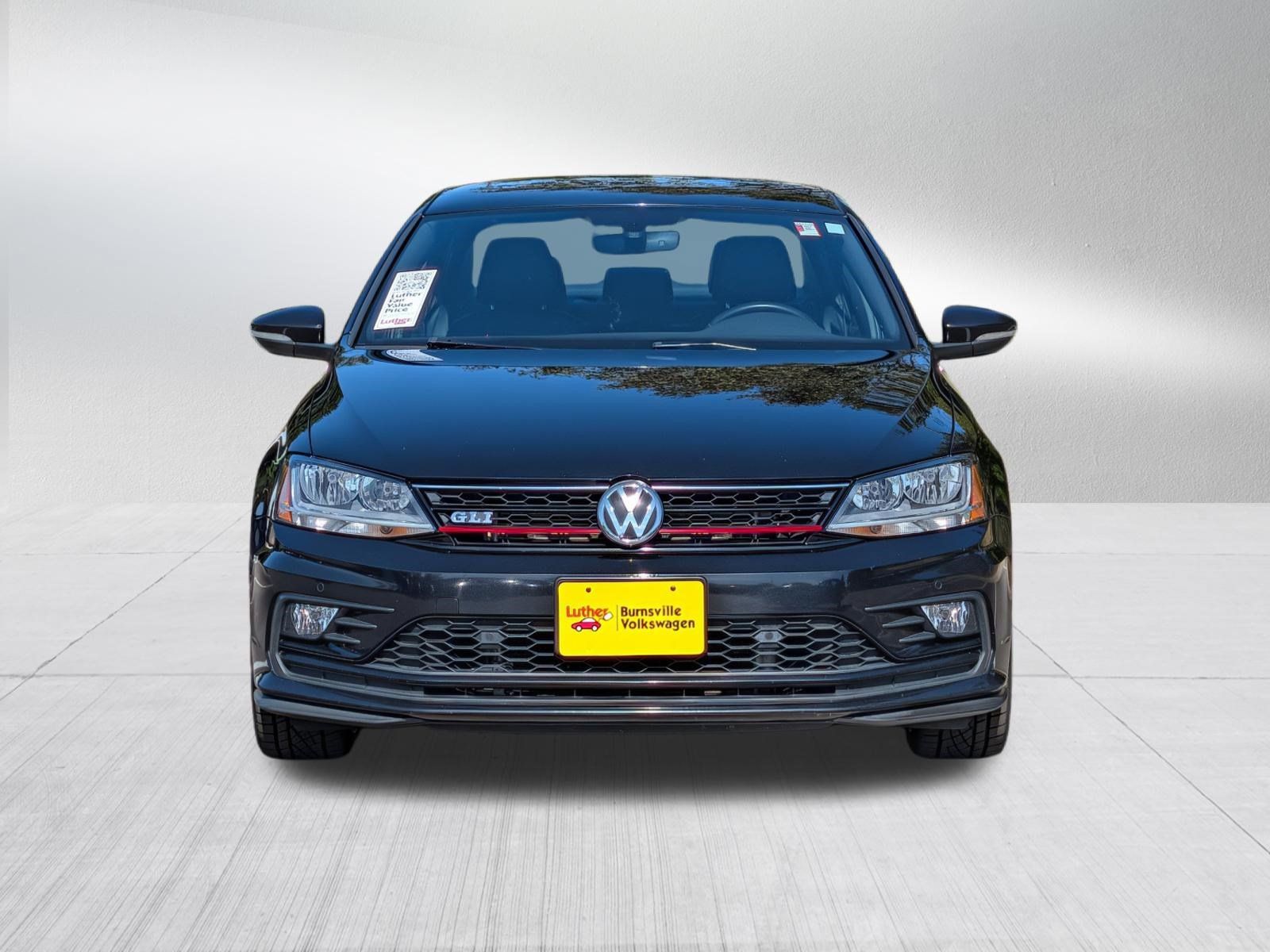 Used 2017 Volkswagen Jetta GLI FWD image 2