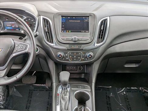 Used 2022 Chevrolet Equinox LT AWD/4WD image 14